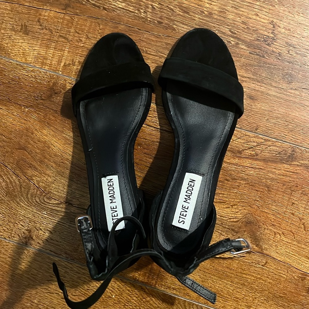 Steve Madden suede sandal heel